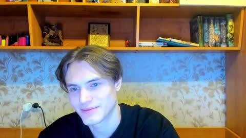 Snapshot of lazaret1k chatting on January 17, 6:47 am Vladi online show from January 17, 6:47 am