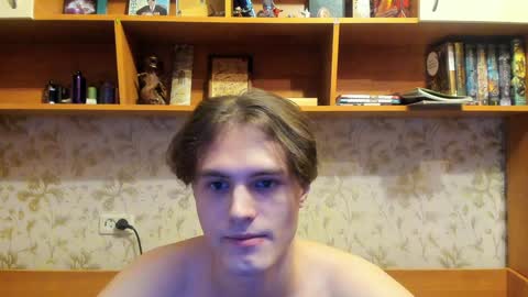 Snapshot of lazaret1k chatting on December 17, 4:01 am Vladi online show from December 17, 4:01 am