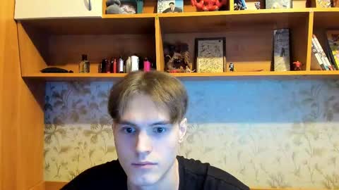 Snapshot of lazaret1k chatting on February 13, 8:13 pm Vladi online show from February 13, 8:13 pm