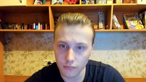 Snapshot of lazaret1k chatting on February 1, 1:12 am Vladi online show from February 1, 1:12 am