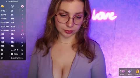 Leah Barton online show from March 7, 2:23 pm