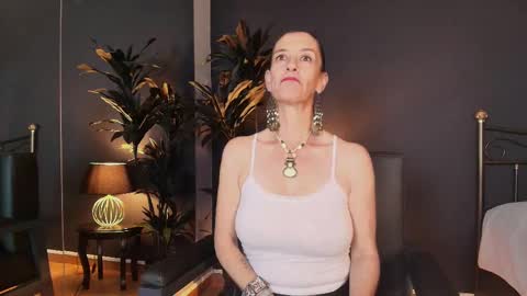 Leana online show from March 7, 2:25 am