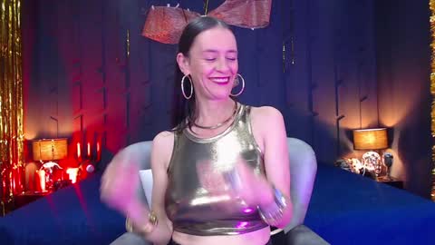 Leana online show from December 19, 2:57 pm