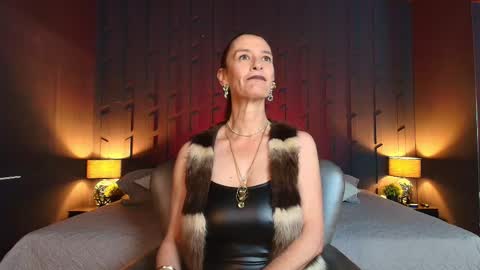 Leana online show from September 17, 11:35 am