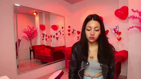 Leia.  online show from February 17, 11:13 am