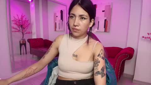 Leia.  online show from March 7, 2:56 pm