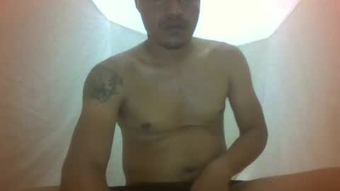 Snapshot of len0n_ chatting on September 12, 6:04 am Lenon online show from September 12, 6:04 am