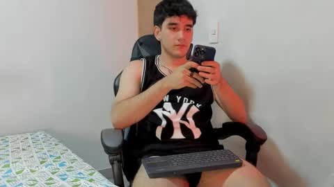 Leo Jones online show from December 7, 2:47 am