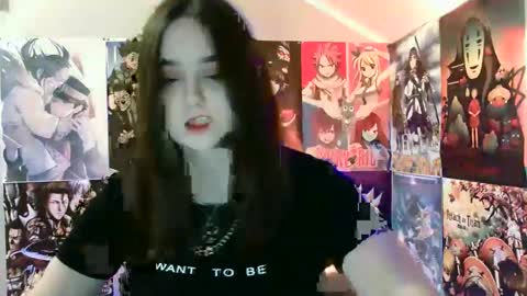 Snapshot of leraaa72 chatting on March 3, 7:17 pm little secret online show from March 3, 7:17 pm