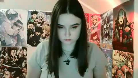 Snapshot of leraaa72 chatting on March 7, 7:49 pm little secret online show from March 7, 7:49 pm