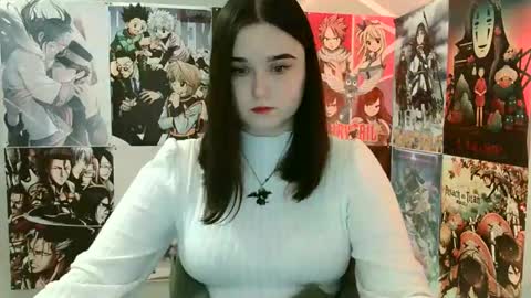 Snapshot of leraaa72 chatting on February 19, 10:12 am little secret online show from February 19, 10:12 am