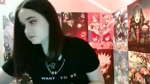 Snapshot of leraaa72 chatting on March 4, 7:11 pm little secret online show from March 4, 7:11 pm