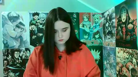 Snapshot of leraaa72 chatting on March 5, 10:21 pm little secret online show from March 5, 10:21 pm