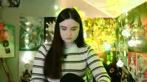 Snapshot of leraaa72 chatting on January 17, 8:02 am little secret online show from January 17, 8:02 am