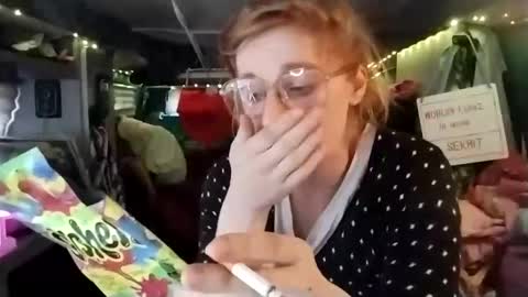 LesleyGumGrass- The Boring Trans girl online show from February 25, 4:14 pm