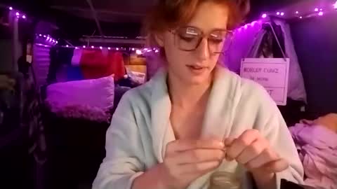 LesleyGumGrass- The Boring Trans girl online show from February 23, 11:44 am
