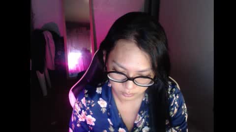 Snapshot of lexi09822 chatting on September 11, 12:17 pm Hev Lexi online show from September 11, 12:17 pm