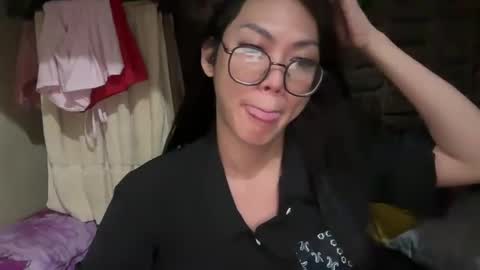 Snapshot of lexi09822 chatting on December 27, 5:26 pm Hev Lexi online show from December 27, 5:26 pm