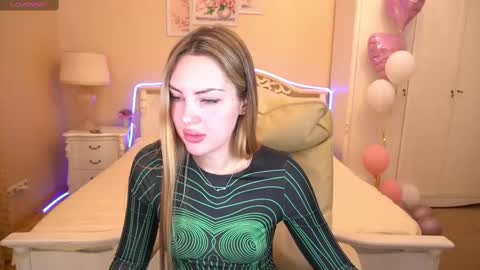 lexxijoy online show from March 1, 7:30 am