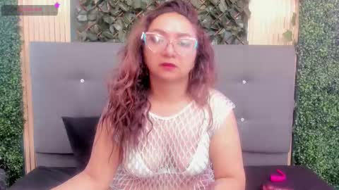 Leyla smithh online show from September 14, 2:51 pm