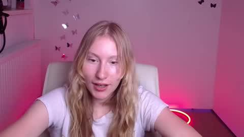Snapshot of leylaice chatting on September 9, 1:33 pm Leyla online show from September 9, 1:33 pm