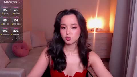 L I A online show from December 25, 12:58 pm
