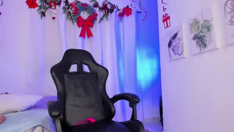 lia_petite01 online show from January 15, 9:02 am