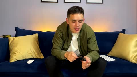 Snapshot of liam_enzho chatting on January 14, 3:11 am Liam online show from January 14, 3:11 am