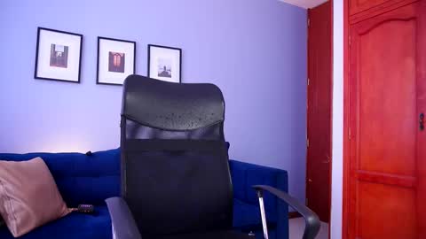 Snapshot of liam_enzho chatting on February 19, 2:44 pm Liam online show from February 19, 2:44 pm