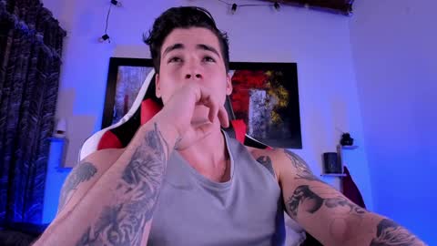 liamwyatt_ online show from December 7, 3:09 am