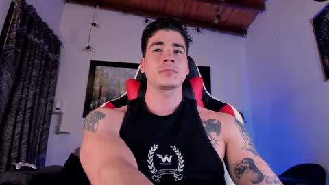 liamwyatt_ online show from December 14, 3:17 am
