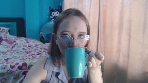 Lia Roberts online show from February 28, 11:58 am