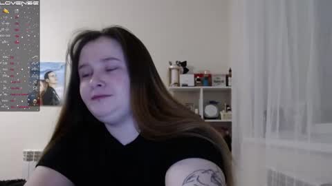 light_lunaa online show from February 9, 7:59 am
