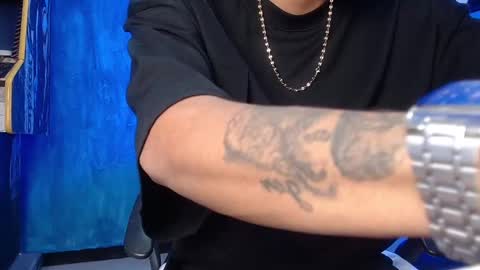 Snapshot of liiaam_lee_ chatting on February 24, 3:53 pm Daniel online show from February 24, 3:53 pm
