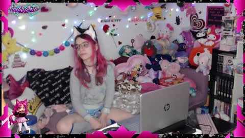 Snapshot of likemyashe chatting on January 19, 5:15 am LikeMyAshe online show from January 19, 5:15 am