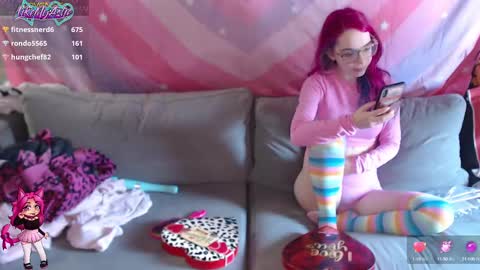 Snapshot of likemyashe chatting on February 19, 8:10 pm LikeMyAshe online show from February 19, 8:10 pm