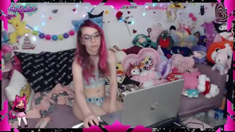Snapshot of likemyashe chatting on January 15, 7:26 am LikeMyAshe online show from January 15, 7:26 am