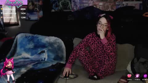 Snapshot of likemyashe chatting on February 7, 5:40 pm LikeMyAshe online show from February 7, 5:40 pm