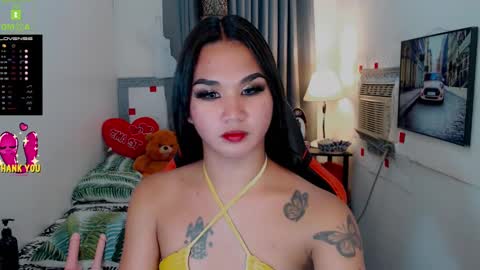 Snapshot of lil_fantacy chatting on February 18, 3:21 am LILY online show from February 18, 3:21 am