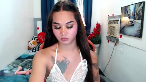 Snapshot of lil_fantacy chatting on September 17, 2:37 am LILY online show from September 17, 2:37 am