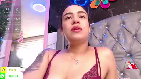 Snapshot of lila_gummy_ chatting on September 22, 1:04 pm online show from September 22, 1:04 pm