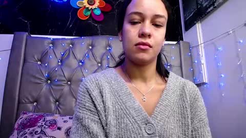 Snapshot of lila_gummy_ chatting on February 15, 2:22 pm online show from February 15, 2:22 pm