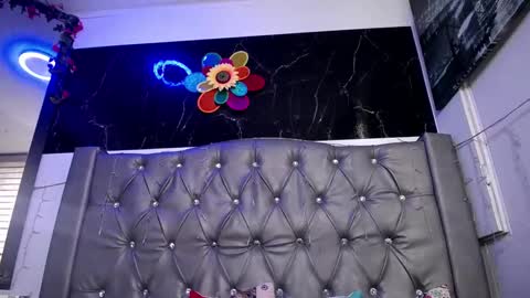 Snapshot of lila_gummy_ chatting on March 3, 6:56 pm online show from March 3, 6:56 pm