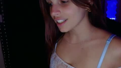 Snapshot of lilbeccaxo chatting on March 11, 5:13 am Rebecca online show from March 11, 5:13 am