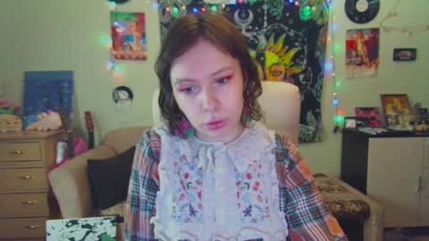 Snapshot of lileyfoxxx chatting on January 7, 3:02 pm Lil online show from January 7, 3:02 pm