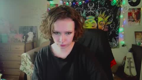 Snapshot of lileyfoxxx chatting on September 13, 1:02 pm Lil online show from September 13, 1:02 pm