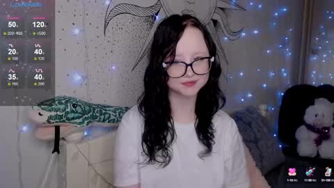 Nika and Lori online show from January 16, 2:30 pm