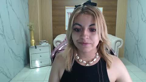 Lili online show from February 15, 9:16 am