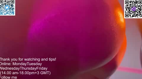Snapshot of lilian_kroft chatting on December 24, 3:05 pm LIL online show from December 24, 3:05 pm