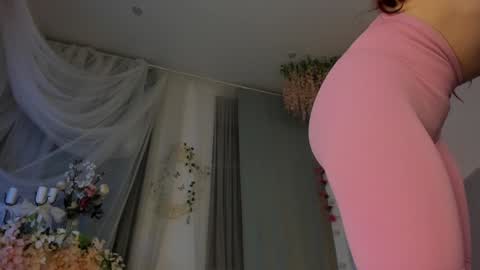Snapshot of lilian_kroft chatting on February 3, 11:42 am LIL online show from February 3, 11:42 am